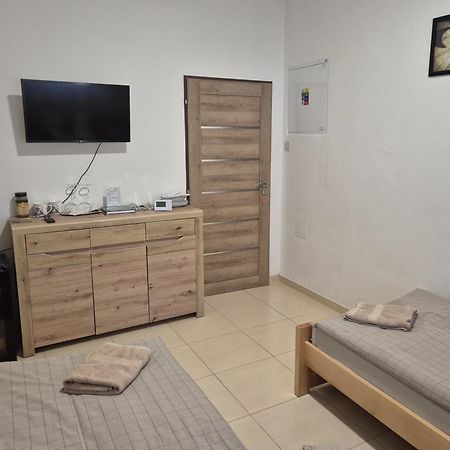 Kasnyik Winery Guest House Strekov ภายนอก รูปภาพ