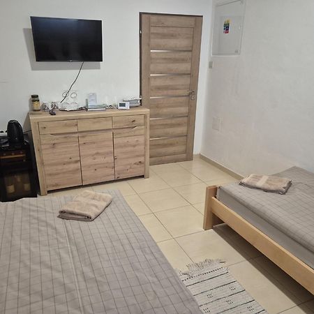 Kasnyik Winery Guest House Strekov ภายนอก รูปภาพ