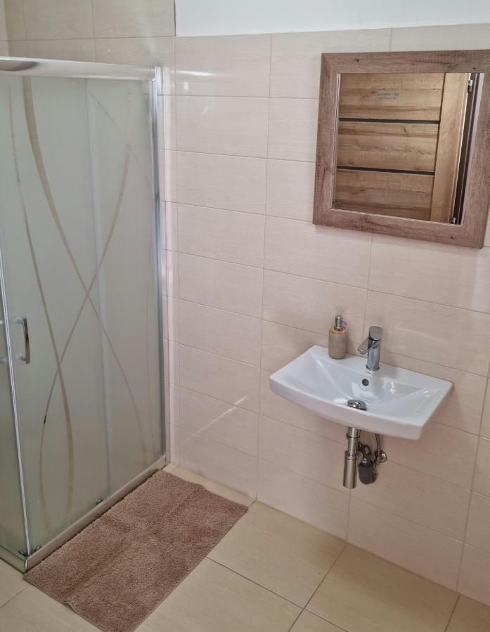 Kasnyik Winery Guest House Strekov ภายนอก รูปภาพ
